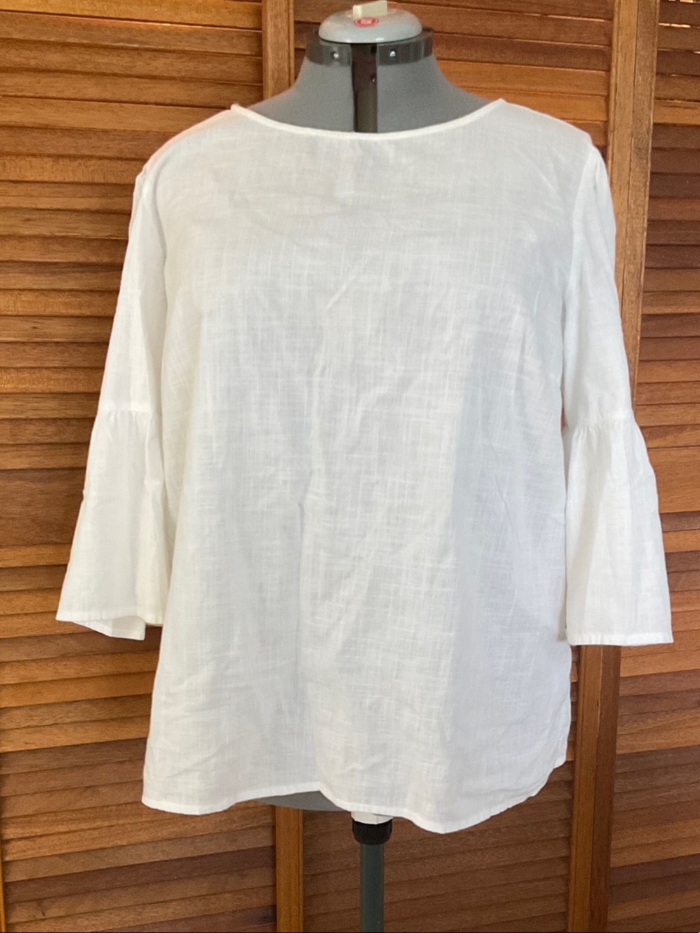 Women's White Linen Bell-Sleeve Tunic Top